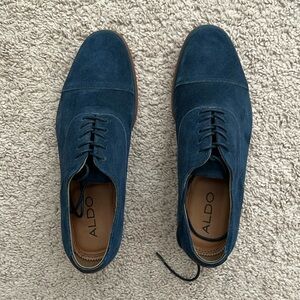 LIKE NEW - never worn. Blue Suede Aldo mens dress shoe